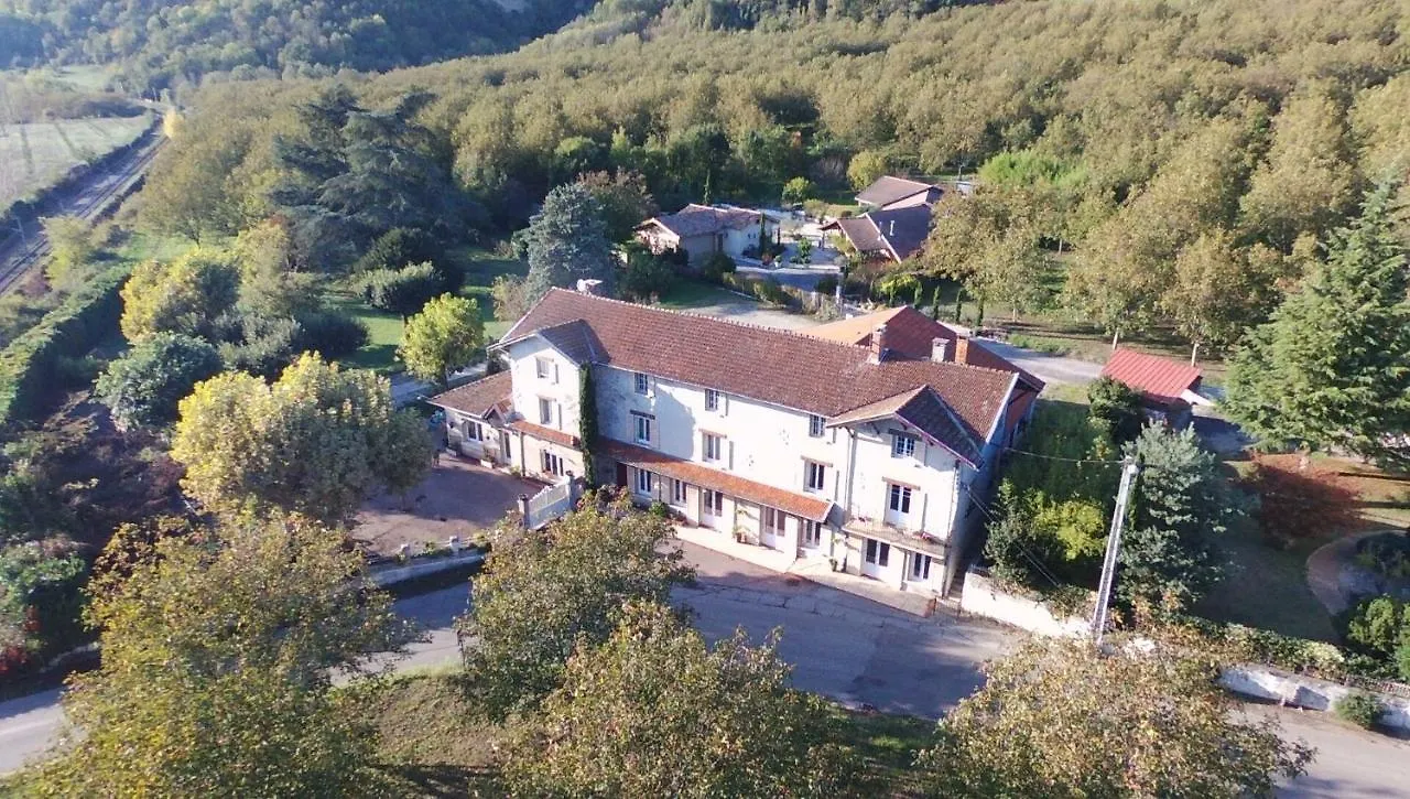 Gite Le Cedre Bleu Saint-Lattier France