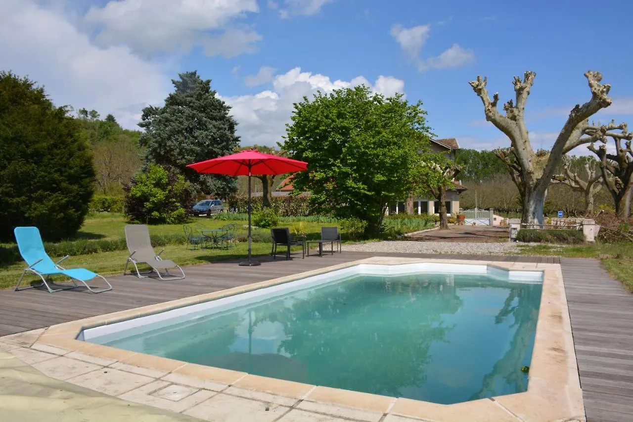 Gite Le Cedre Bleu Saint-Lattier France